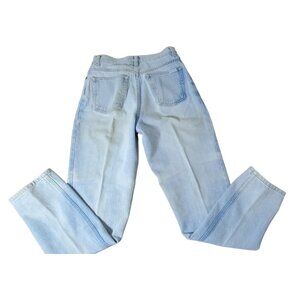 Vintage Arizona Light Wash High-Waisted Mom Jeans Size 9 Average